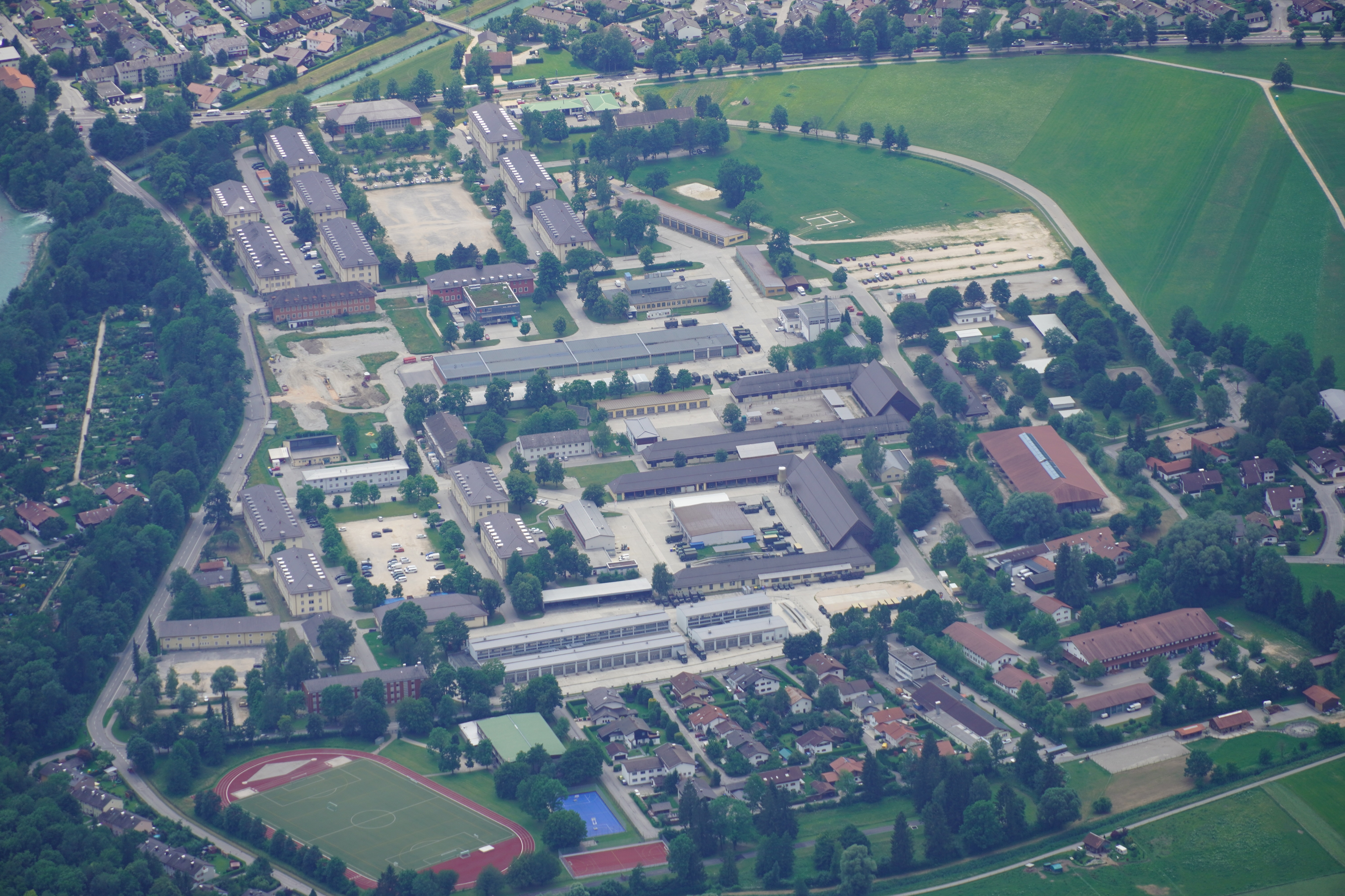 Hochstaufen-Kaserne