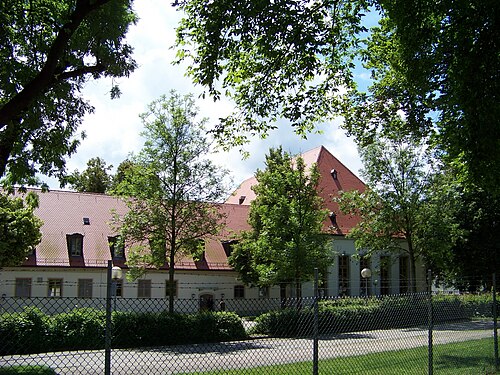 Gäubodenkaserne