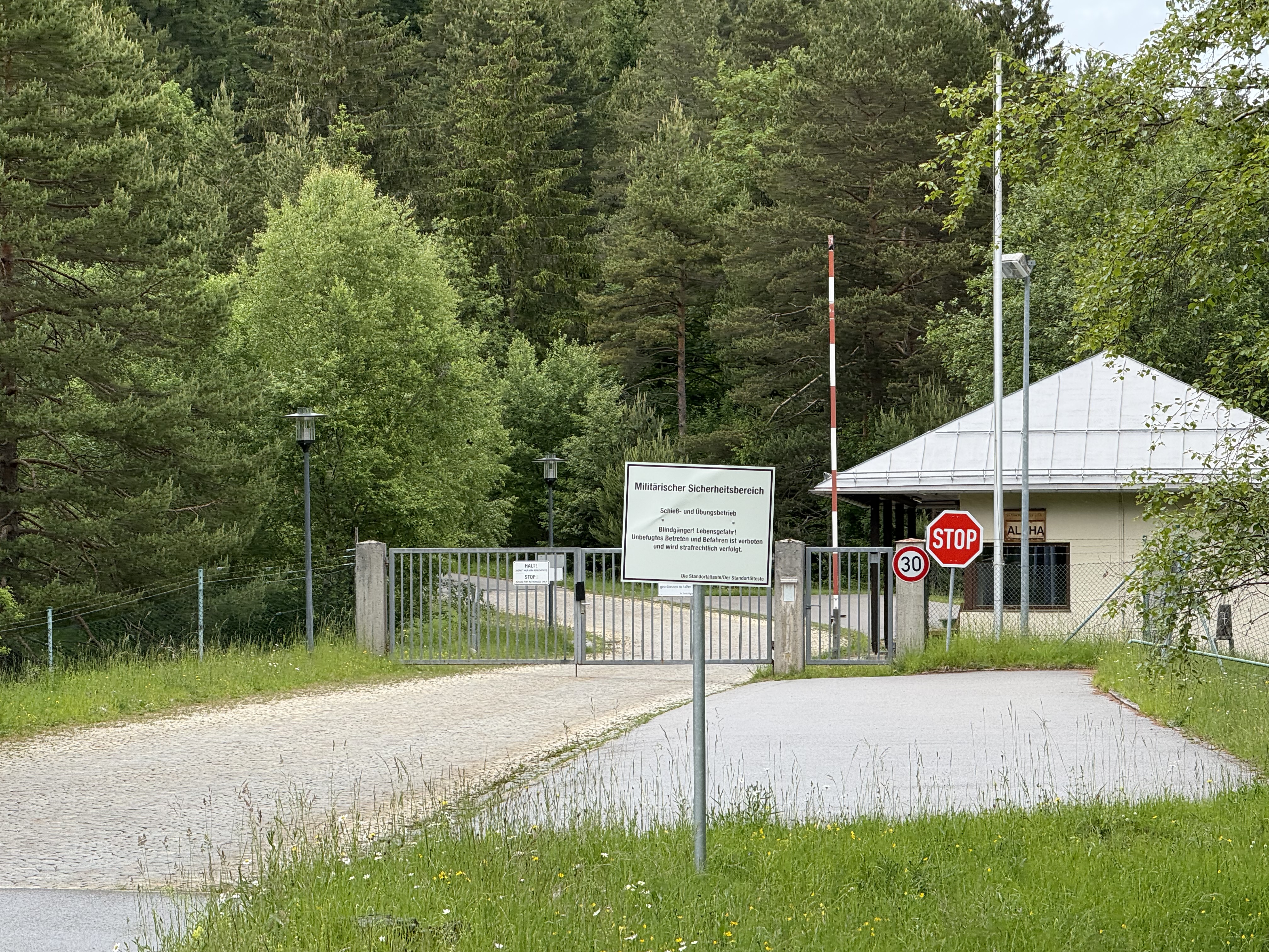 Luttensee-Kaserne